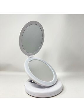 MAKEUP Mirror Double Sided 5X Magnifier with LED Lights & USB  NEW in box
